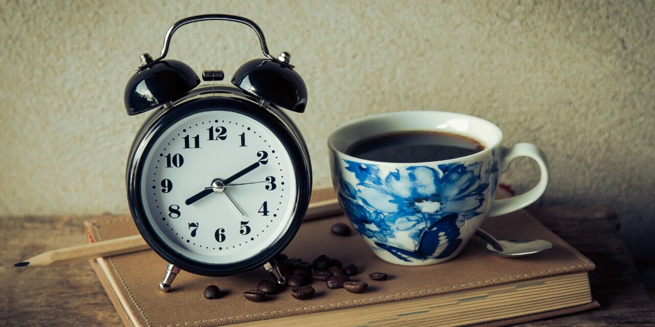 Wake Up Early – The #1 Method You Need